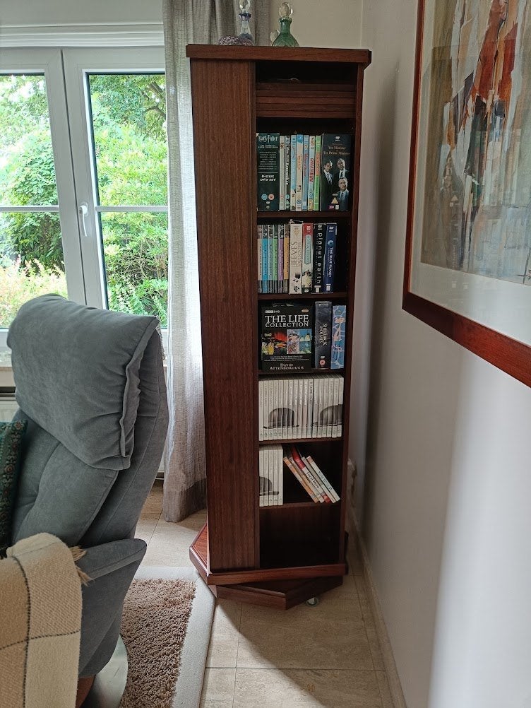 CD/DVD/boekenkast, Huis en Inrichting, Kasten | Overige, Ophalen, Zo goed als nieuw