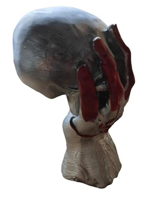 Belle statue de style d'horreur Crâne à la main (18 cm)