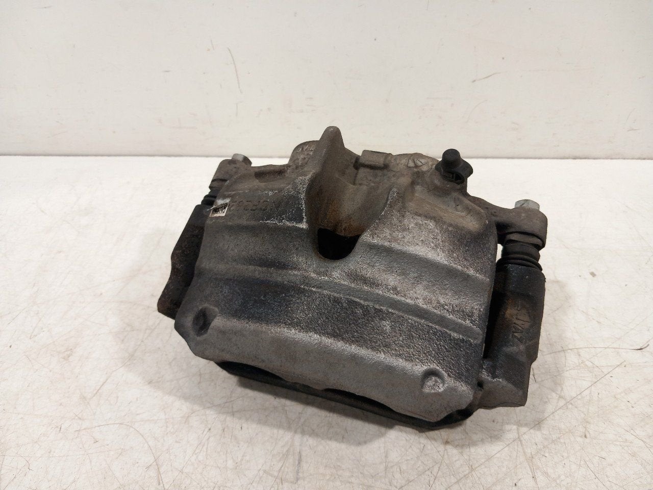 Remklauw links voor Volkswagen Crafter, Onderdelen@venauto.nl, Van der Ven Autorecycling B.V., Gebruikt, Ettenseweg 76, 4706 PB Roosendaal, The Netherlands