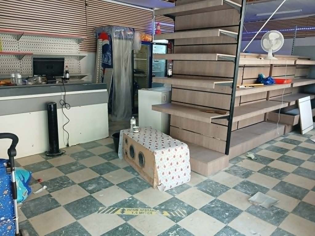 inrichting voor winkel, Zakelijke goederen, Ophalen