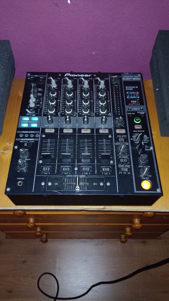 Pioneer DJM 800 mixer, Enlèvement ou Envoi, Utilisé, Moins de 5 canaux
