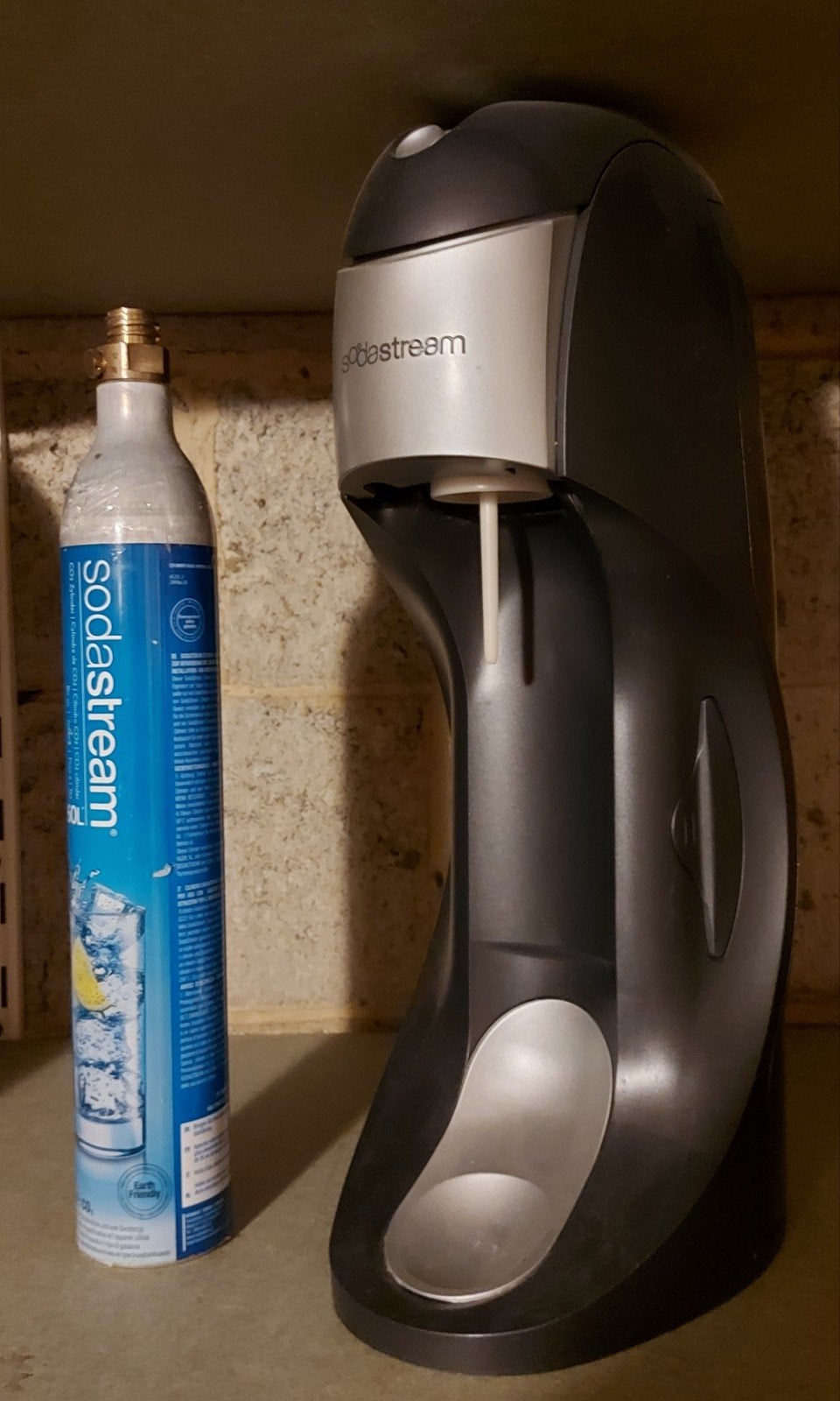 Sodastream avec 2 bonbonnes., Electroménager, Machines à eau pétillante, Enlèvement