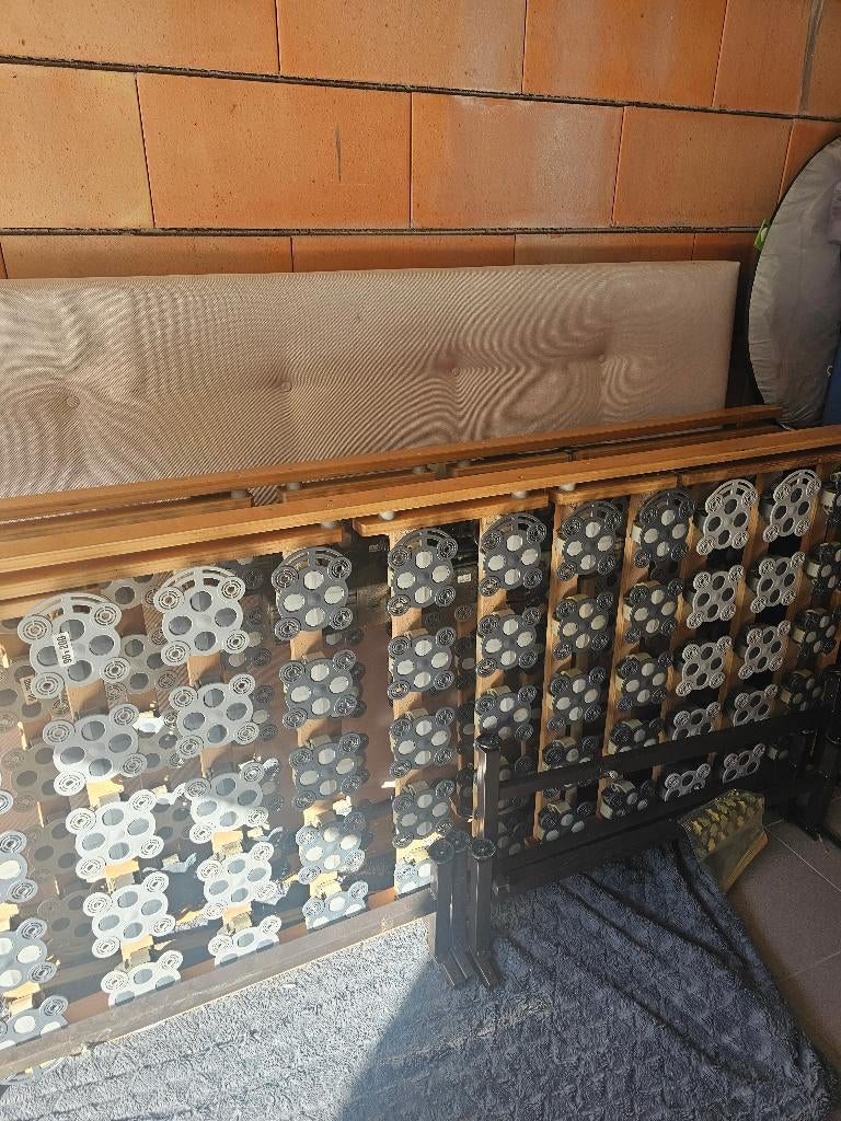 2 elektrische lattenbodems, Enlèvement, Utilisé, Sommier