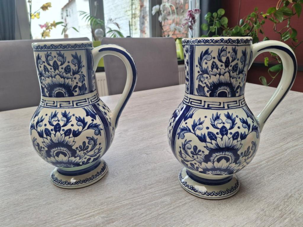 2 vintage Delfts blauwe schenkkannen Boch Belgium Amsterdam, Antiek en Kunst, Ophalen of Verzenden