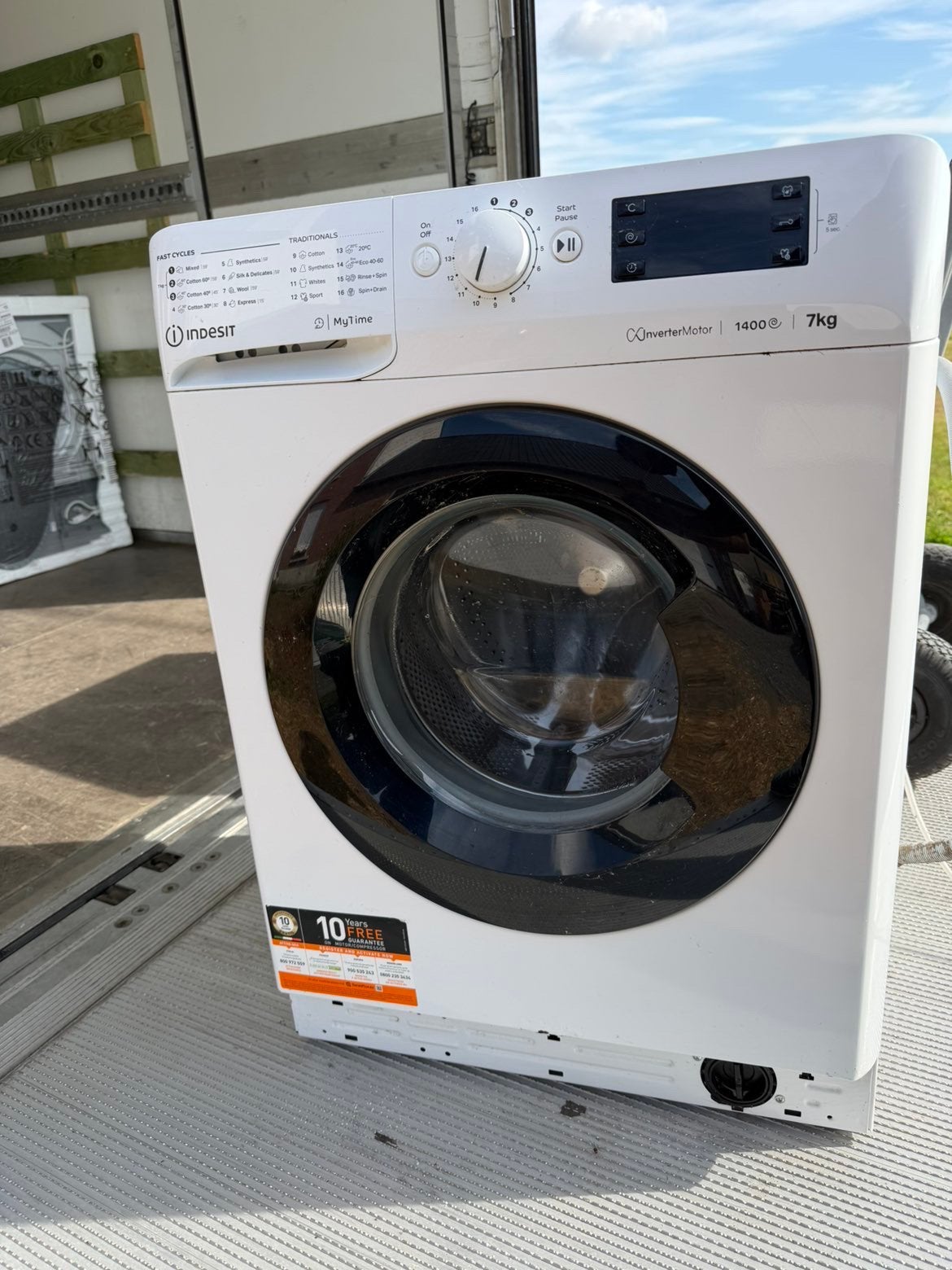 Machine à laver Indesit 7 kg — 1400 tr/min, Electroménager, Lave-linge, 1200 à 1600 tours, 6 à 8 kg, Enlèvement ou Envoi, Chargeur frontal