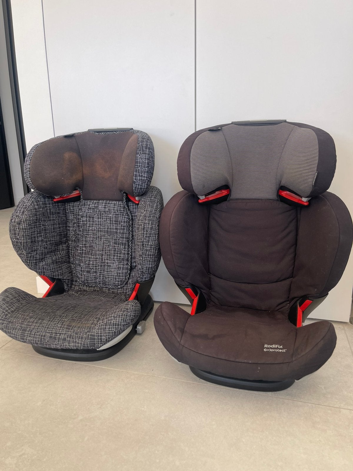 2 maxi-cosi autostoelen, Ophalen, Verstelbare rugleuning, Zo goed als nieuw, Isofix