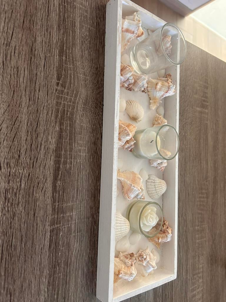 Plankje met kaarsen en schelpjes, Ophalen, Gebruikt