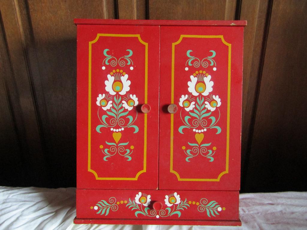 Ancienne Armoire de Poupée en Bois - Style Vintage Rétro, Collections, Maisons de poupées & Accessoires, Utilisé, Maison de poupées