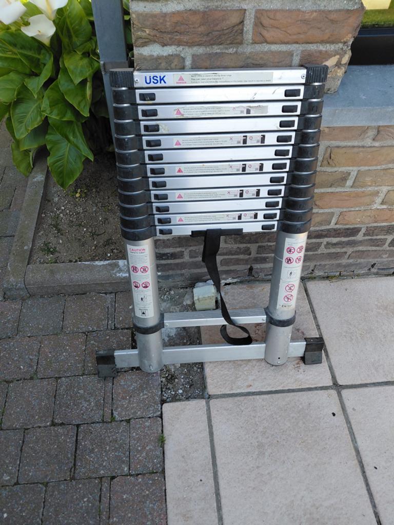Telescopische ladder, Ophalen