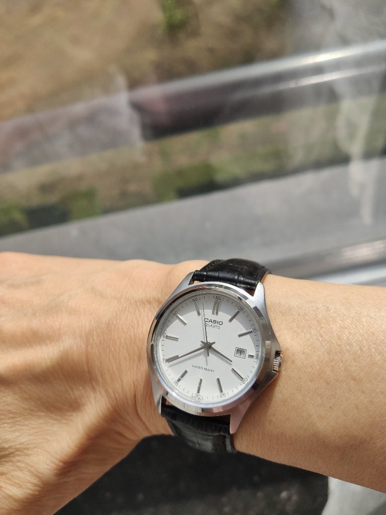 Montre homme Casio MTP-1183 - Cadran blanc, Montre-bracelet, Casio, Cuir, Enlèvement