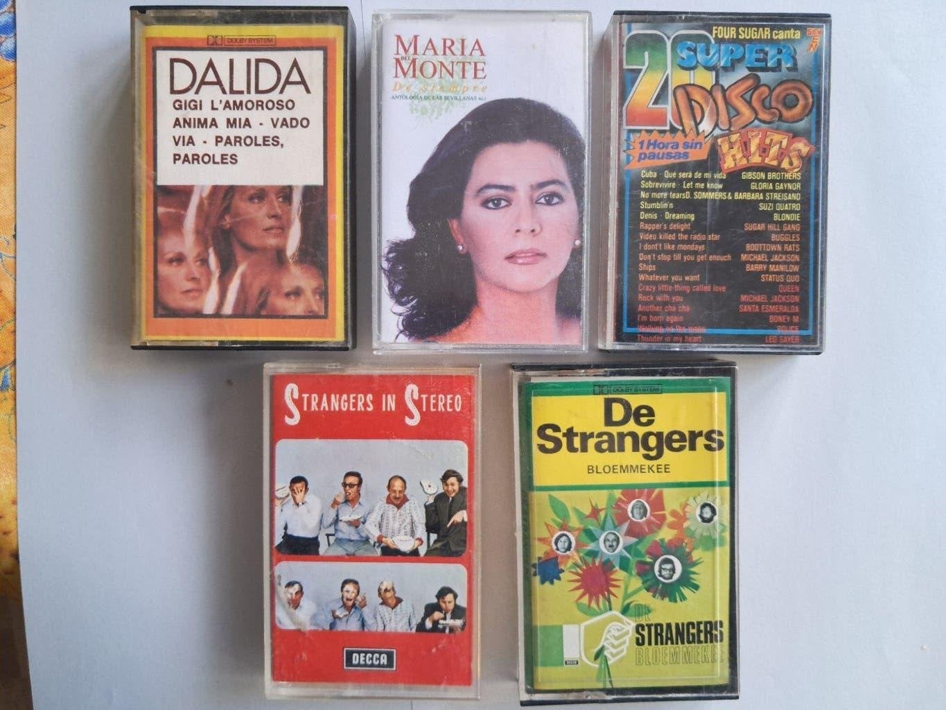 CASSETTES DE MUSIQUE, Enlèvement