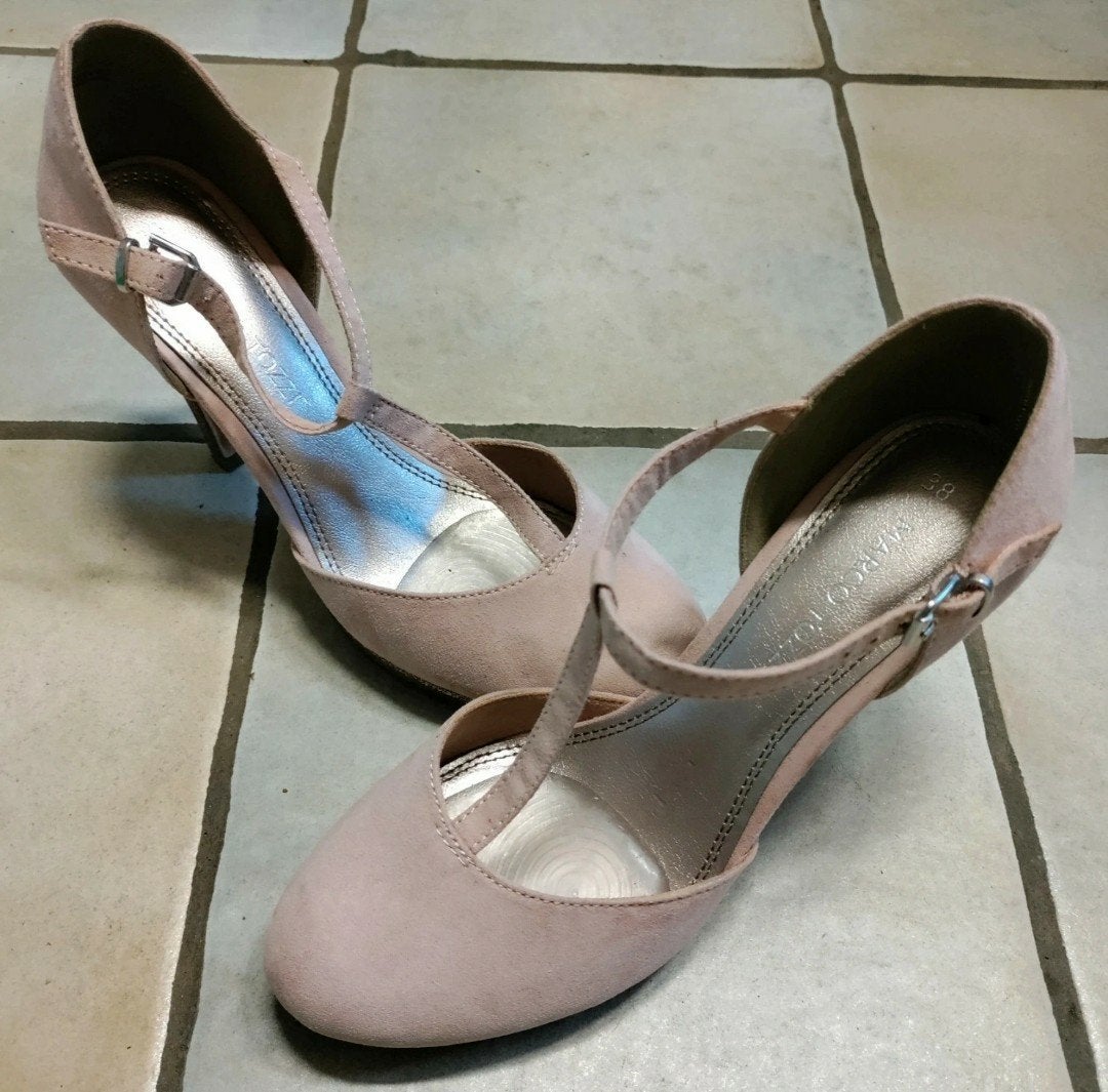 Pumps Marco Tozzi 38, Vêtements | Femmes, Vêtements de mariage & Accessoires de mariage, Enlèvement