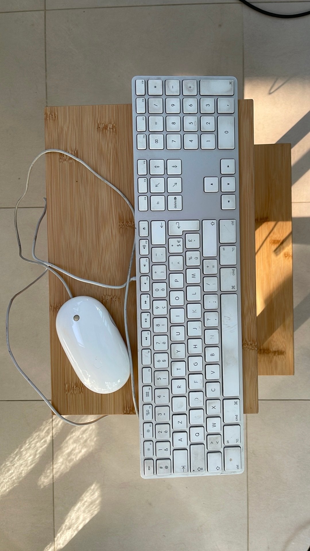 Apple keyboard met muis, Ophalen of Verzenden, Zo goed als nieuw