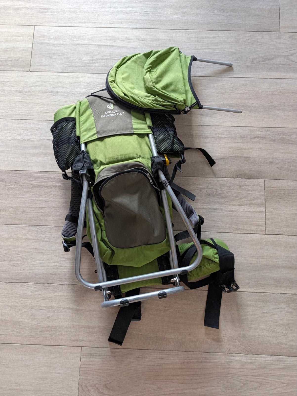 Porte bébé Deuter kid confort plus, Enfants & Bébés, Autres marques, Porte-bébé, Enlèvement, Utilisé