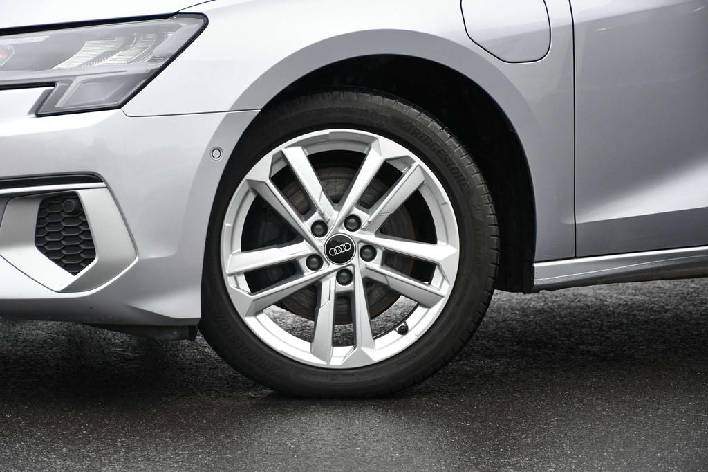 Audi A3 A3 40 TFSIe *ADVANCED*PDC*ACC*CARPLAY*LED*ZETELVER, Stof, Gebruikt, 4 cilinders, 5 deurs