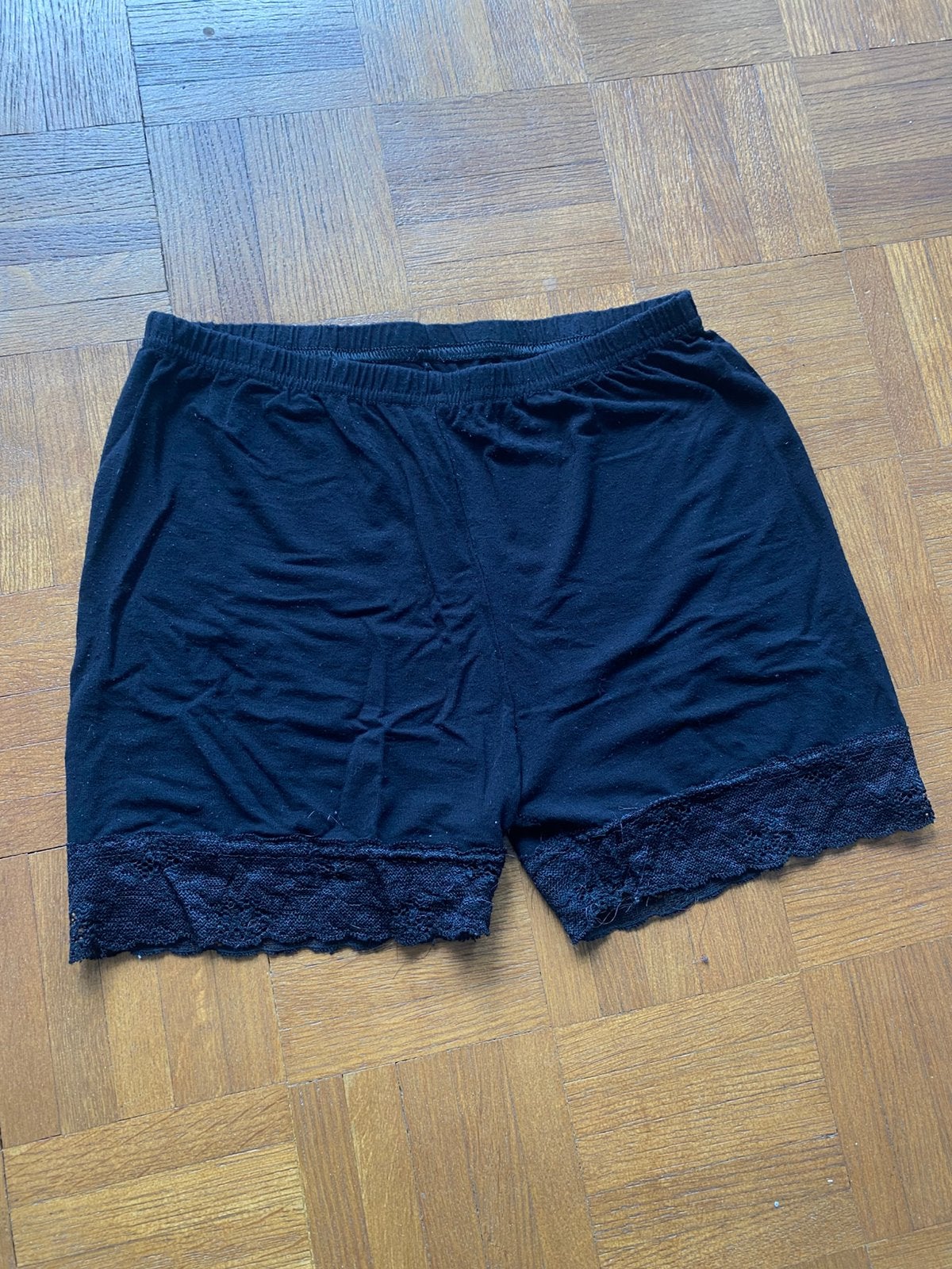 Short noir sous robe, Taille 38/40 (M), Enlèvement ou Envoi, Porté, Courts