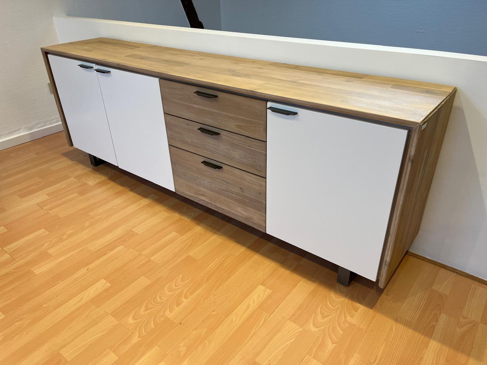 Buffet Xooon, Ophalen, Gebruikt, Met lade(s), 200 cm of meer
