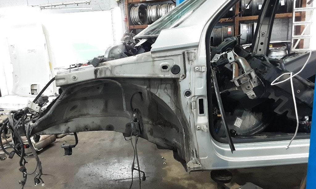 PARE BOUE AVANT GAUCHE Volkswagen Tiguan (5N1 / 2), Utilisé, Avant, Volkswagen, Garde-boue