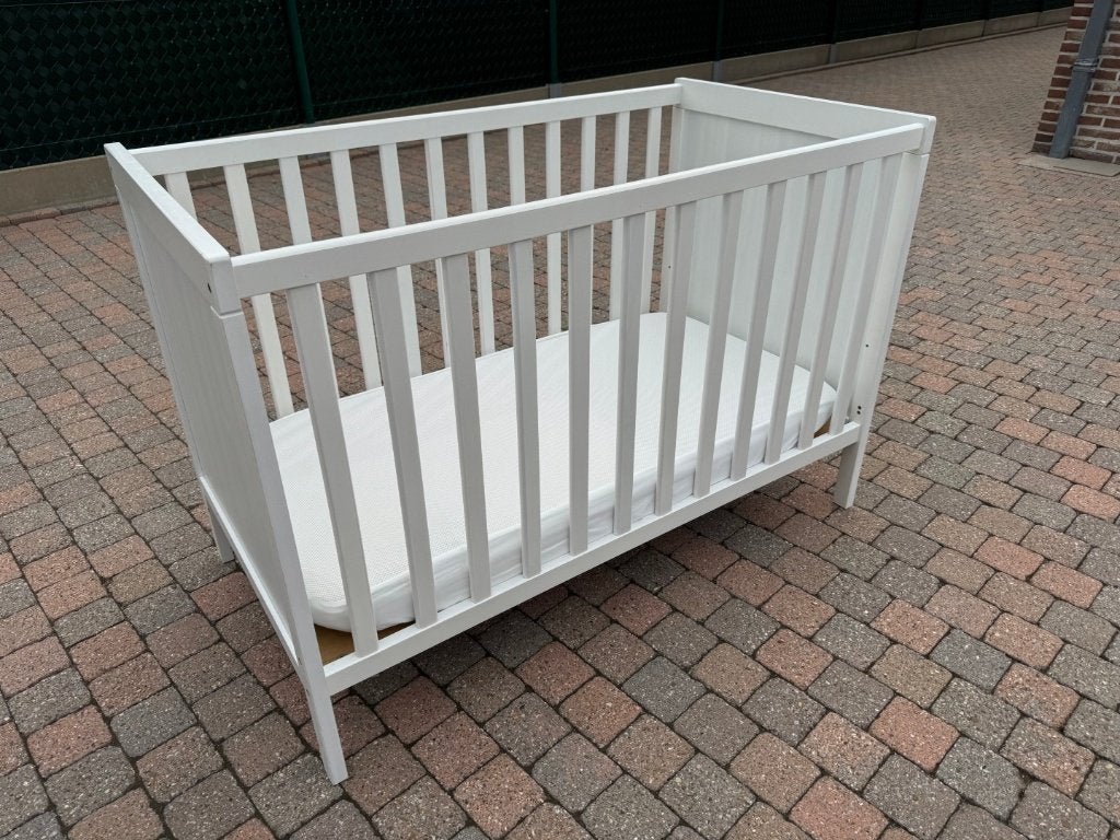 Babybedje, Ophalen, Zo goed als nieuw, Ledikant