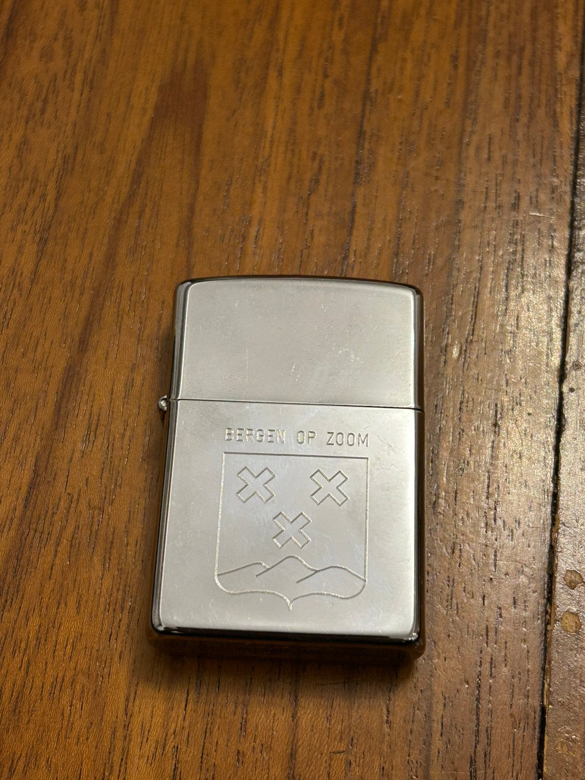 Zippo-wapenschild „Bergen op Zoom” gemaakt in de VS., Ophalen, Gebruikt, Aansteker
