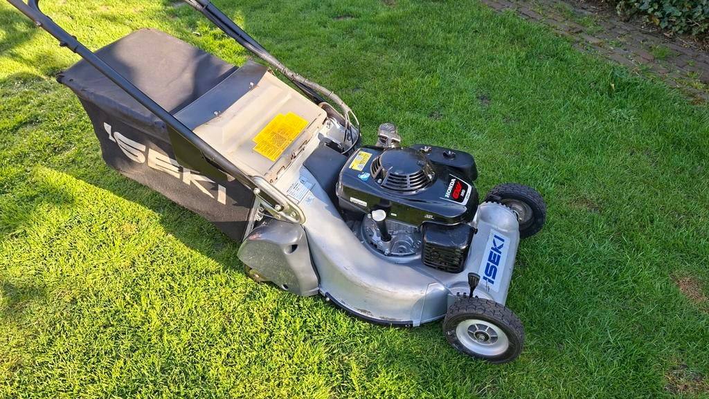 Iseki/Hondamotor sw8210 pro benzine walsmaaier 2023., Tuin en Terras, Grasmaaiers, Ophalen, Cirkelmaaier, Benzine-grasmaaier, 50 cm of meer