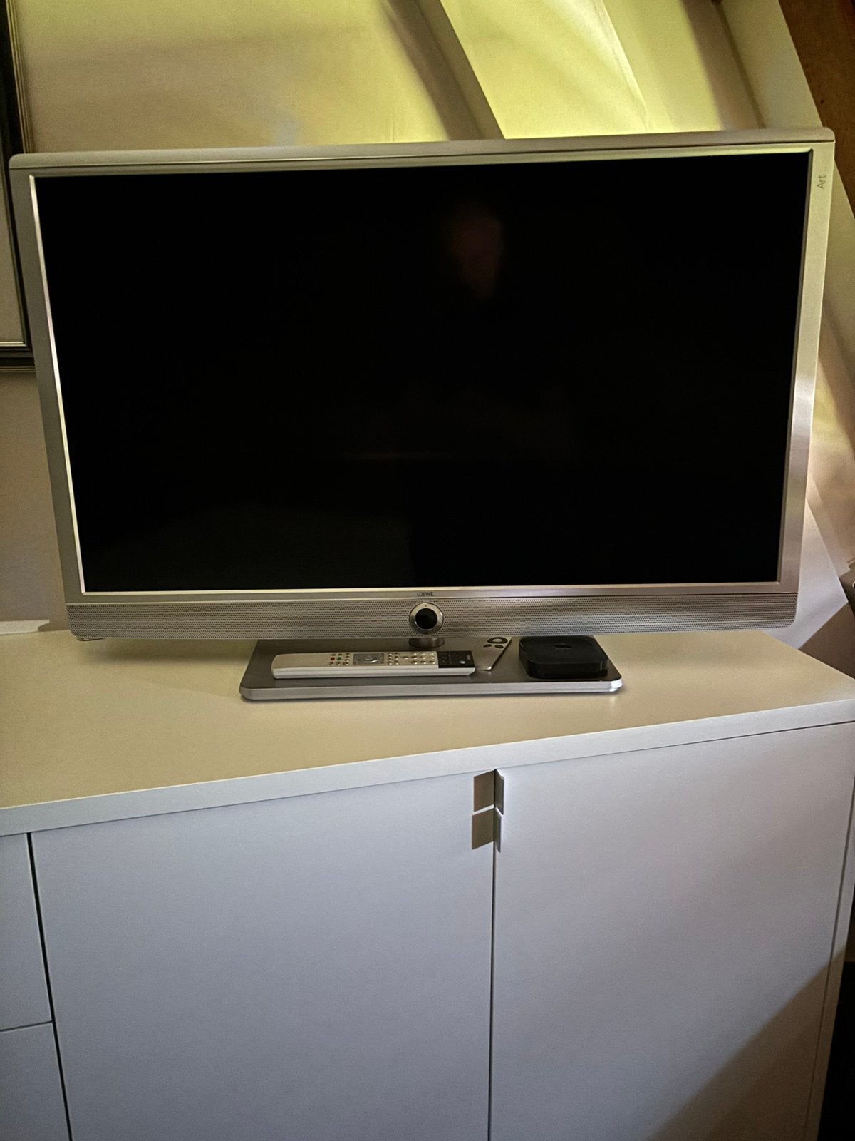 LOEWE TV, Ophalen, Zo goed als nieuw