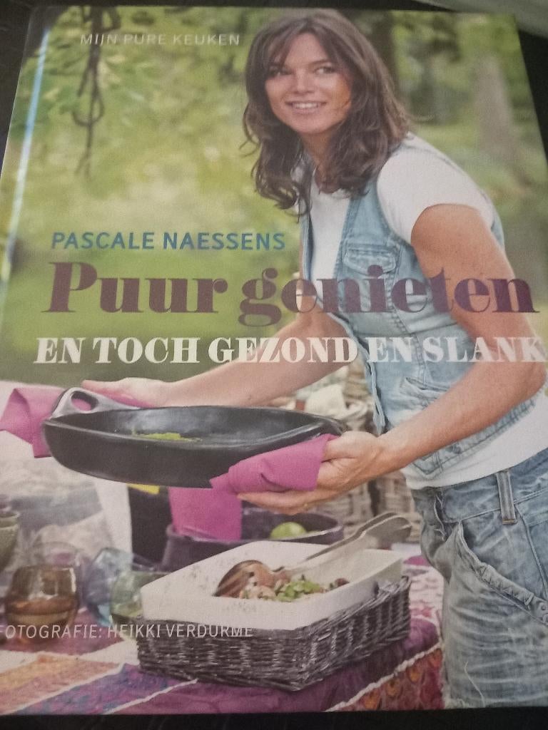 Boek Pascale Naessens, Ophalen of Verzenden