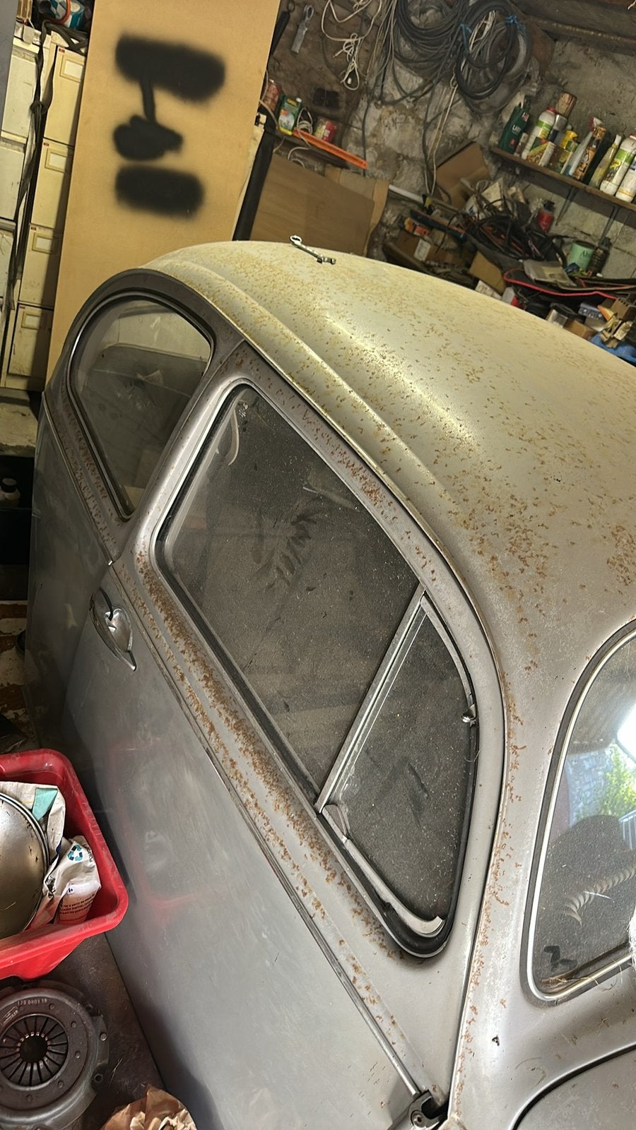 Vw cox 1969, Enlèvement, Avant