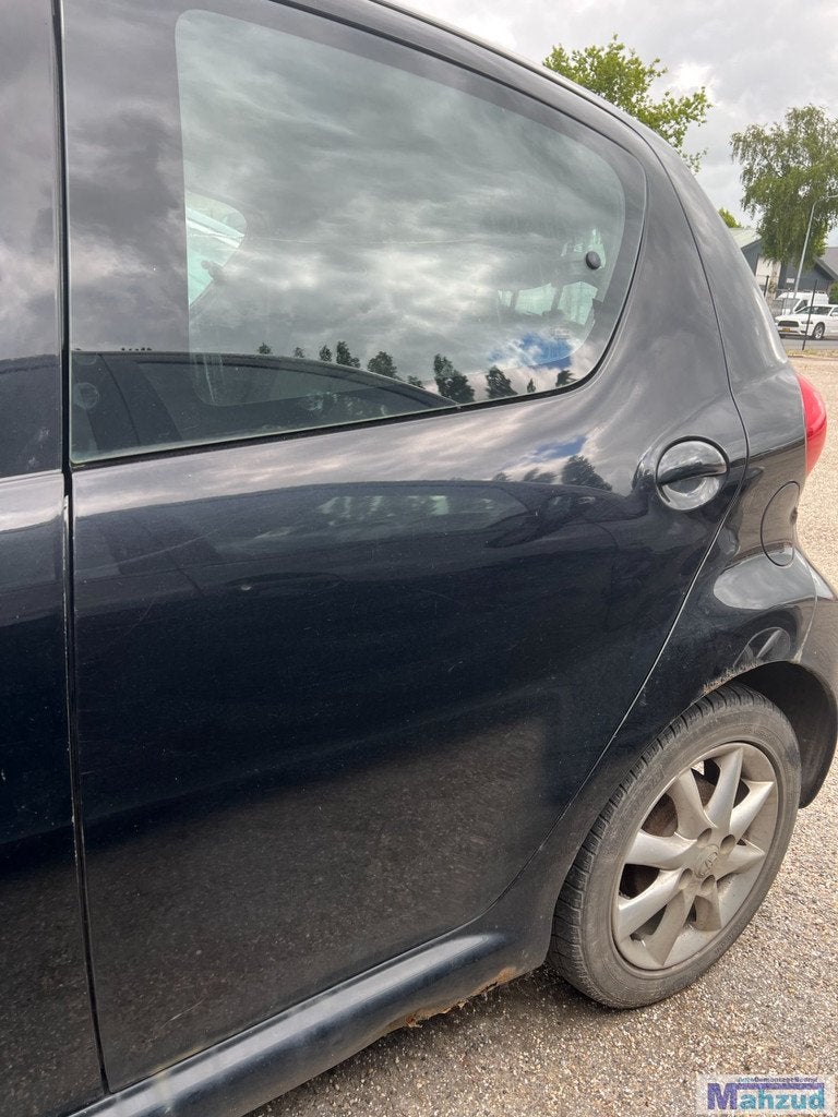 TOYOTA AYGO Zwart 01A Links achter deur portier 2004-2014, Auto-onderdelen, Info@toyota.co.jp, Gebruikt, Deur, Toyota Motor Corporation