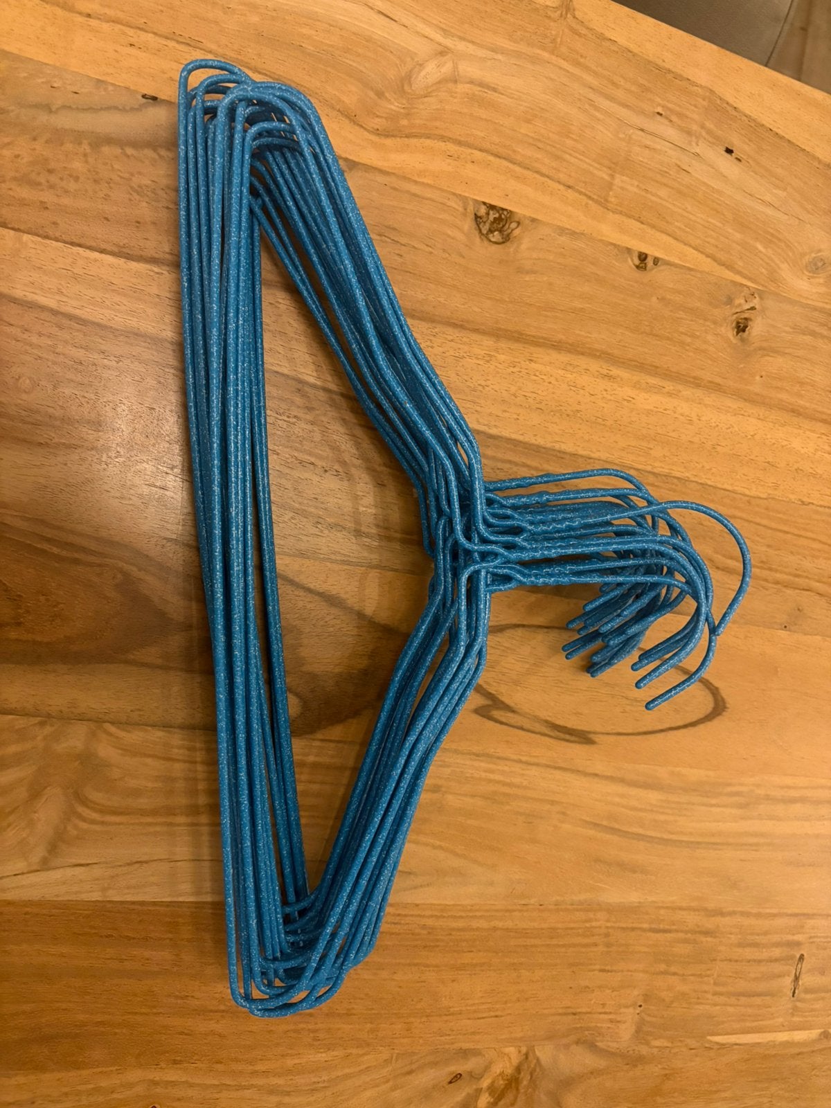 24 hangers, Ophalen, Nieuw
