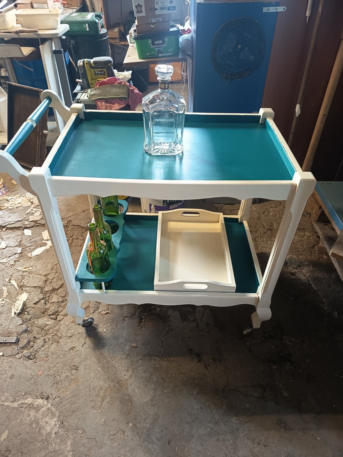 Desserte et chariot à bouteilles