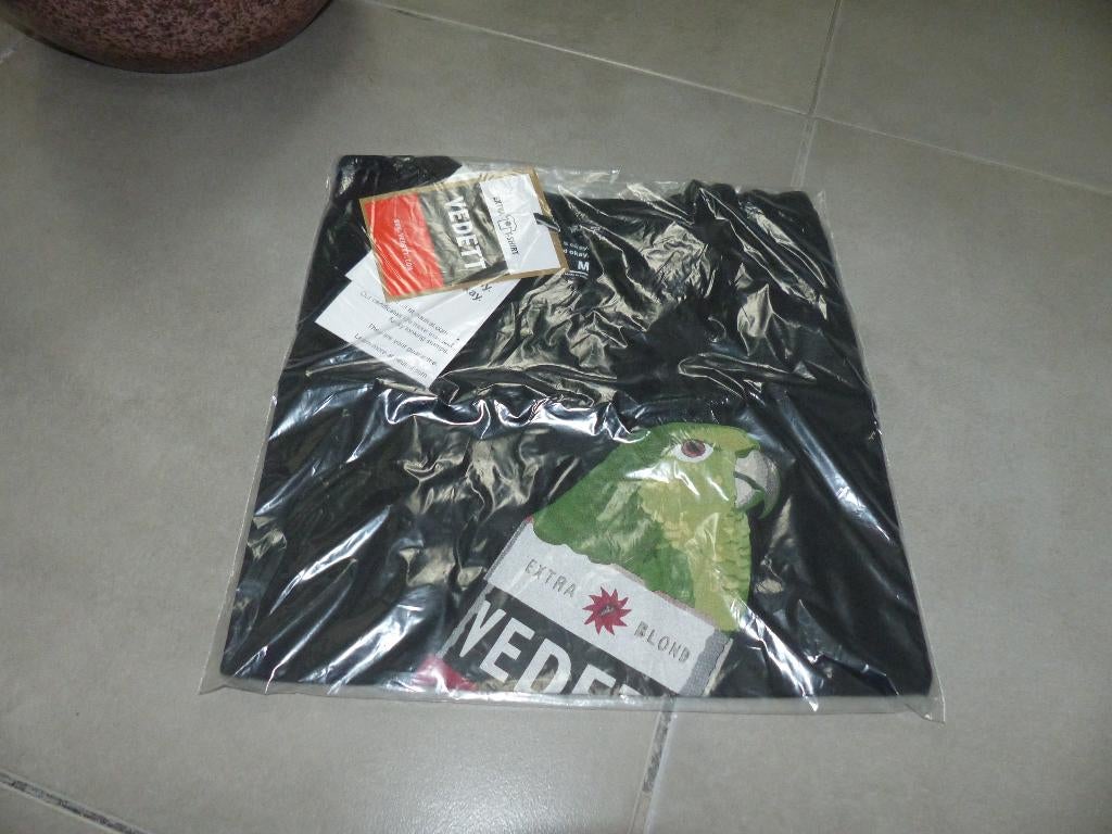 T-Shirt Vedett met korte mouwen - medium, Verzamelen, Biermerken, Ophalen of Verzenden, Zo goed als nieuw, Kleding