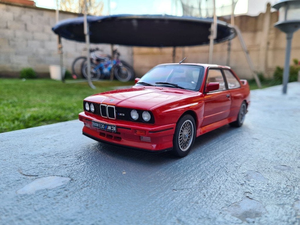 BMW M3 E30 - Échelle 1/18 - Edition limitée - 49€/pièce, Enlèvement ou Envoi, Neuf, Voiture, Solido