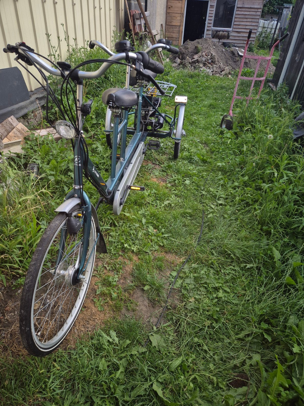 tandem tricycle a moteur thermique sach 30cc, Vélos & Vélomoteurs, Enlèvement