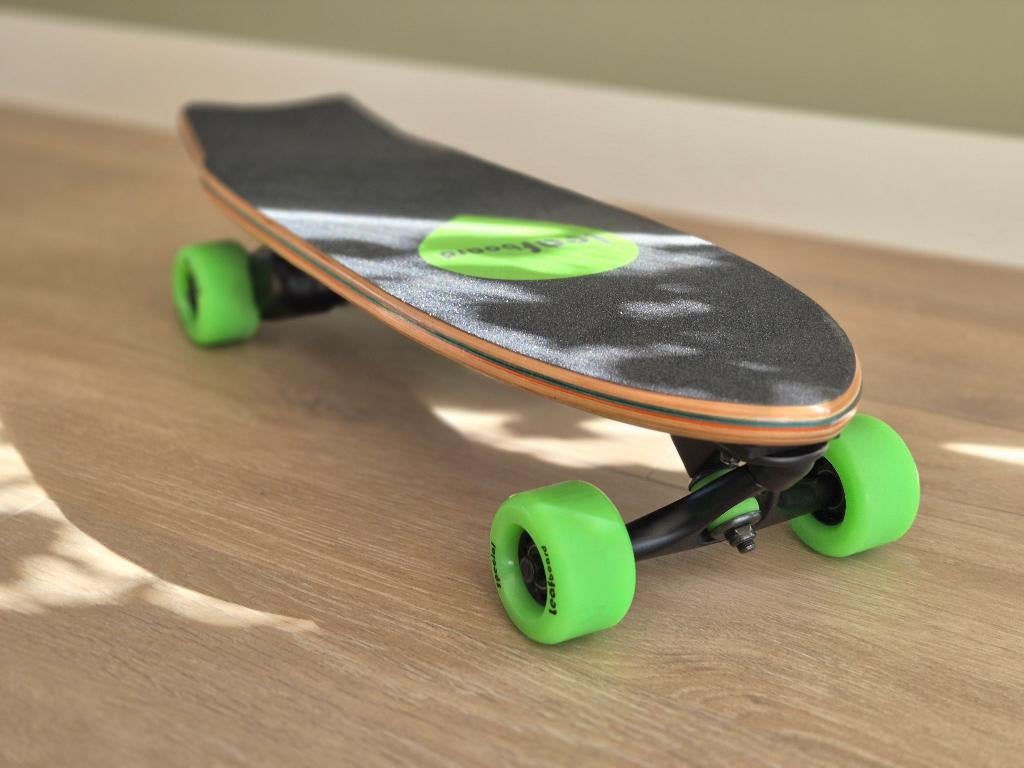Elektrisch skateboard Leafboard, Sport en Fitness, Ophalen, Zo goed als nieuw, Skateboard