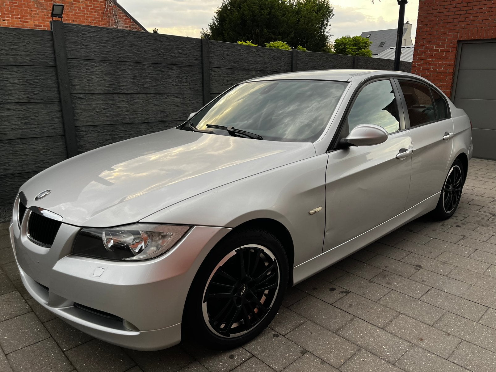 BMW 320 E90 Benzine, Auto's, 4 deurs, Stof, 1995 cc, 110 kW
