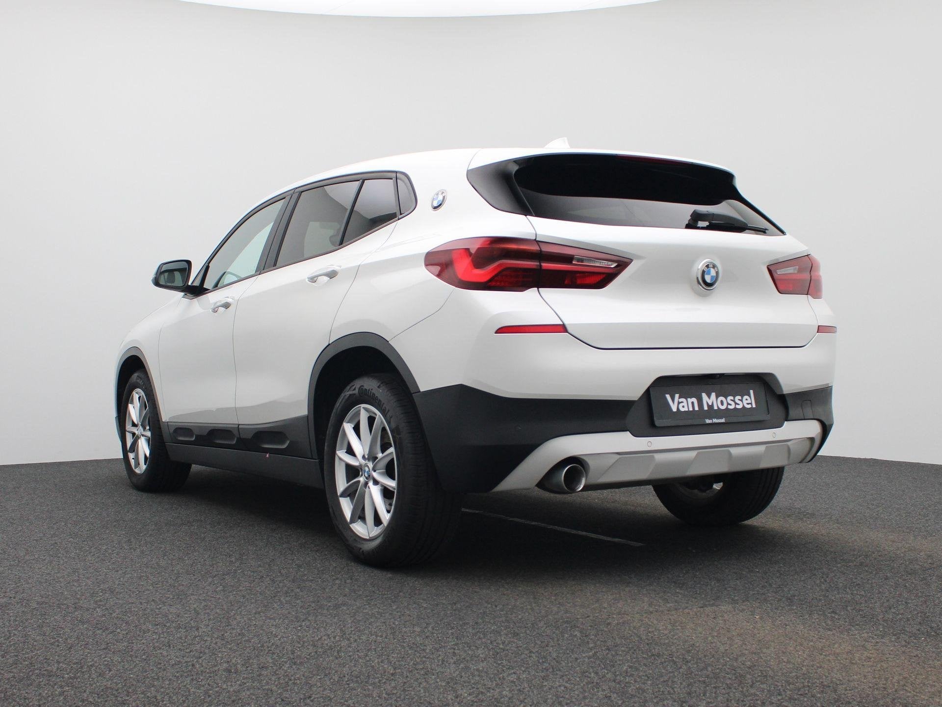 BMW X2 sDrive16dA 85kW DCT LED | NAVI | CARPLAY | CAMERA, Auto's, BMW, Gebruikt, 116 pk, Wit, 1570 kg