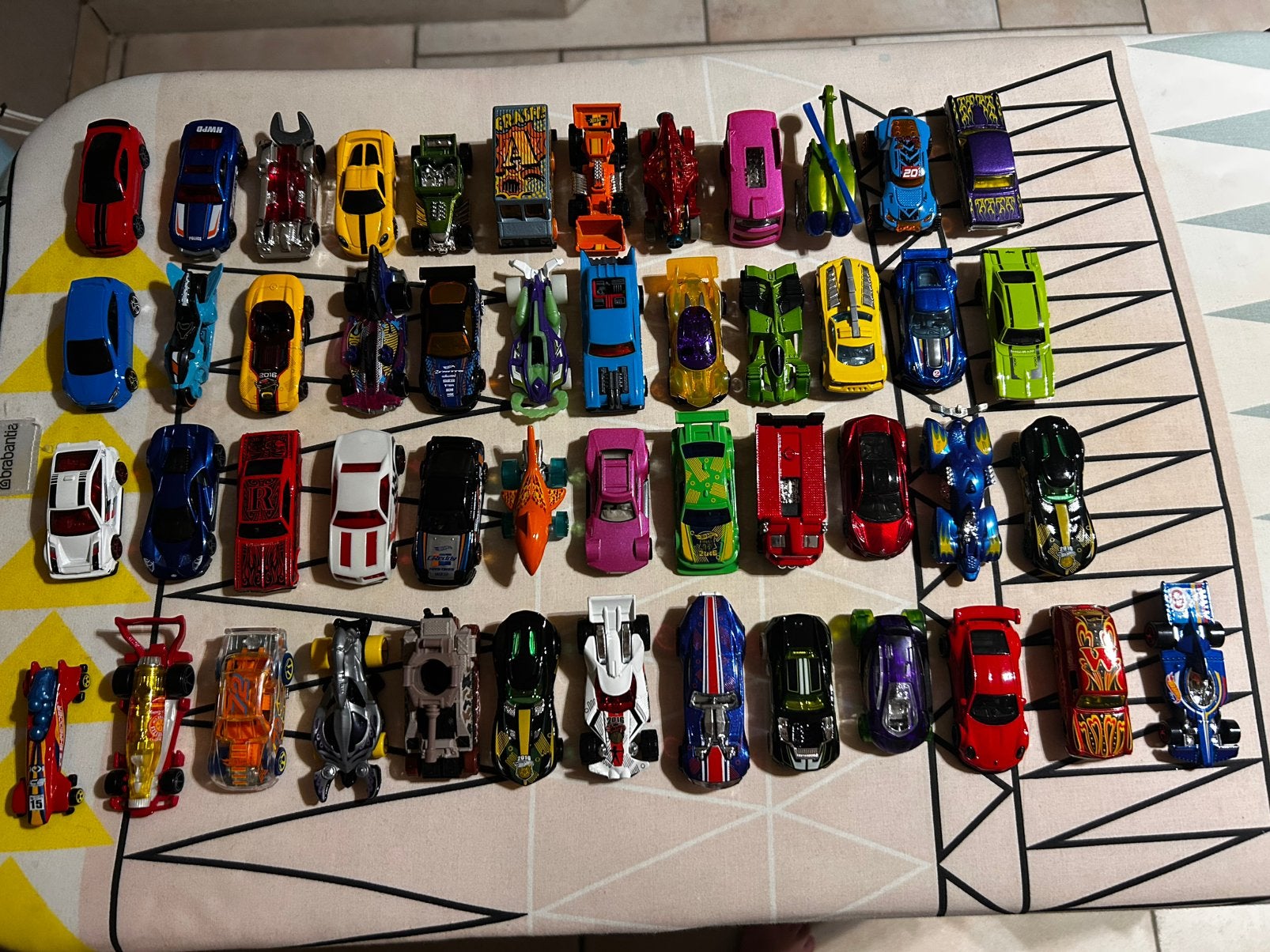 Hot wheels autootjes, Enlèvement, Comme neuf
