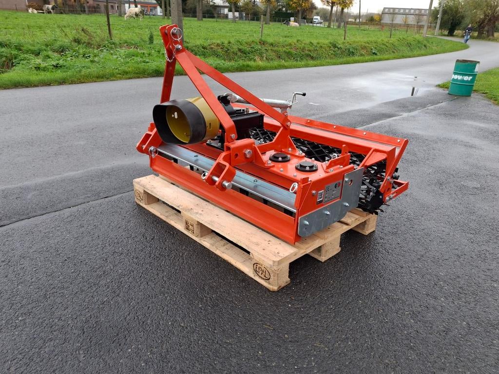 Rotoreg ( met zaaibak) identiek als R2 Rinaldi, Ophalen