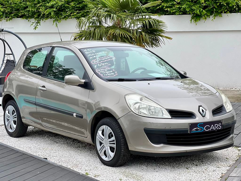 Renault clio 1.2i ** Automaat ** Gekeurd ** 120.000 km **, Auto's, Renault, Bedrijf, Te koop, Clio, ABS, Airbags, Airconditioning