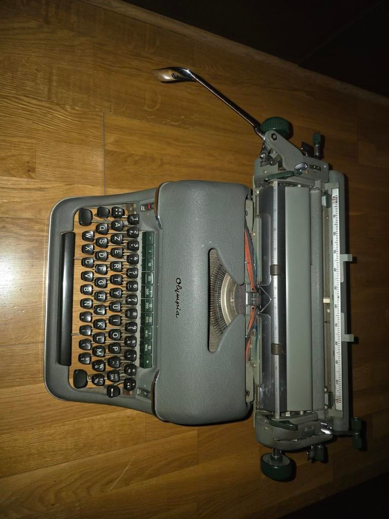 Oud typemachine olympia werke ag, Ophalen