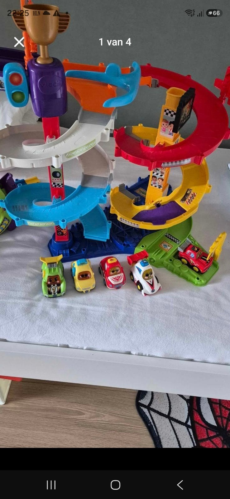 v tec kinderbaan, Ophalen, Zo goed als nieuw