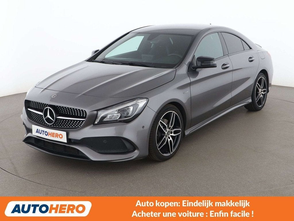 Mercedes-Benz CLA-Klasse 180 CLA 180 AMG Line, Autos, Achat, 4 portes, Boîte manuelle, Noir