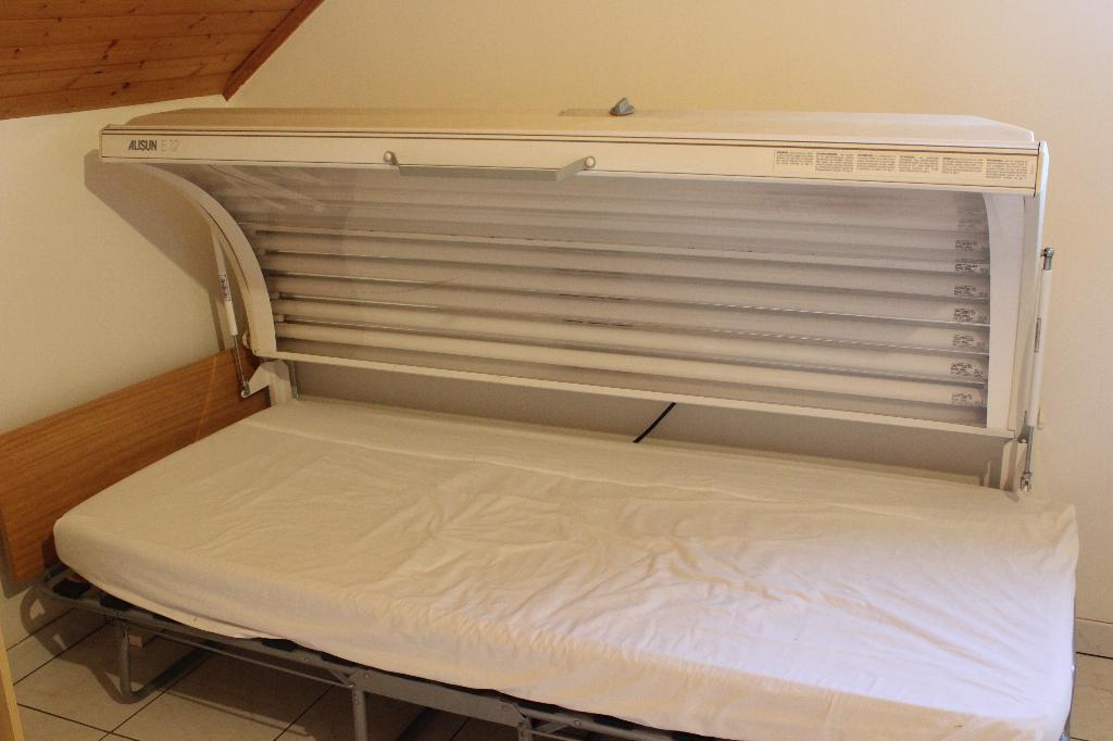 Zonnehemel + plooibedje, Enlèvement, Utilisé, Banc solaire simple face, 10 à 15 lampes