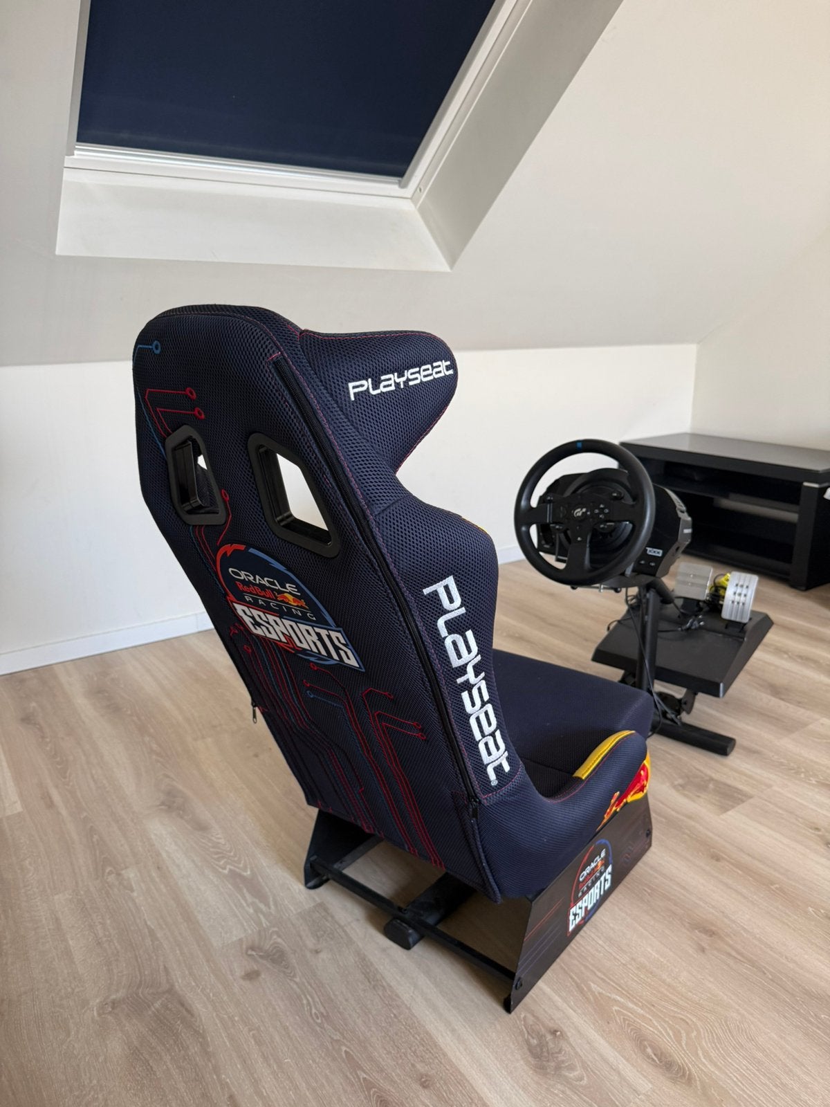 Playseat redbull + thrustmaster setup, Ophalen, Zo goed als nieuw