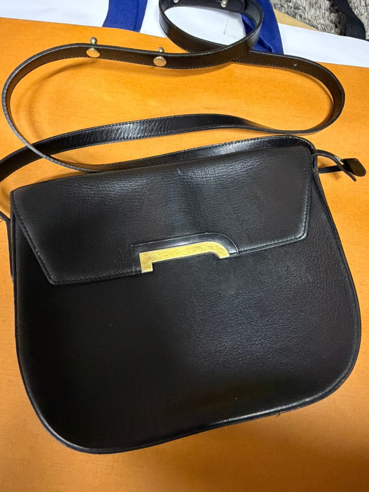 Sac à Bandoulière Delvaux Vintage – Cuir Noir, Enlèvement ou Envoi, Comme neuf, Noir, Cuir