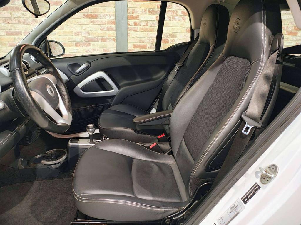 Smart Brabus Coupe Brabus 1.0 Turbo Brabus Softouch, Auto's, Automaat, Achterwielaandrijving, Gebruikt, Wit