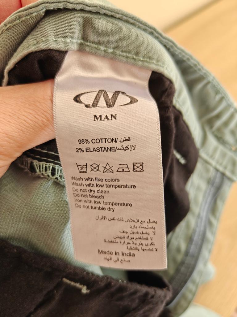 Katoenen short maat 34, Vêtements | Hommes, Pantalons, Enlèvement