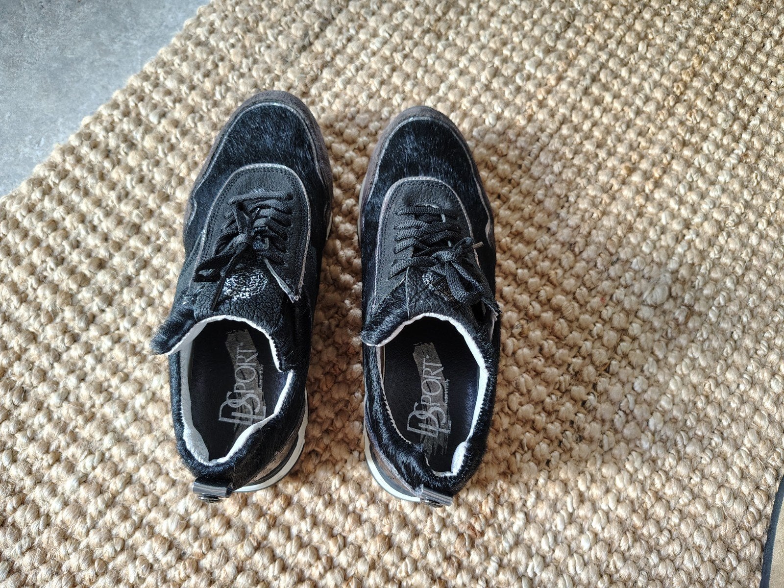 DL Sport zwarte damessneakers maat 38, Kleding | Dames, Schoenen, Ophalen, Zwart, Zo goed als nieuw, DL Sport