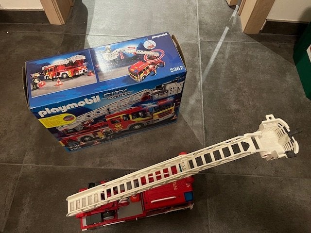 Playmobil brandweer ladderwagen nr 5362, Ophalen